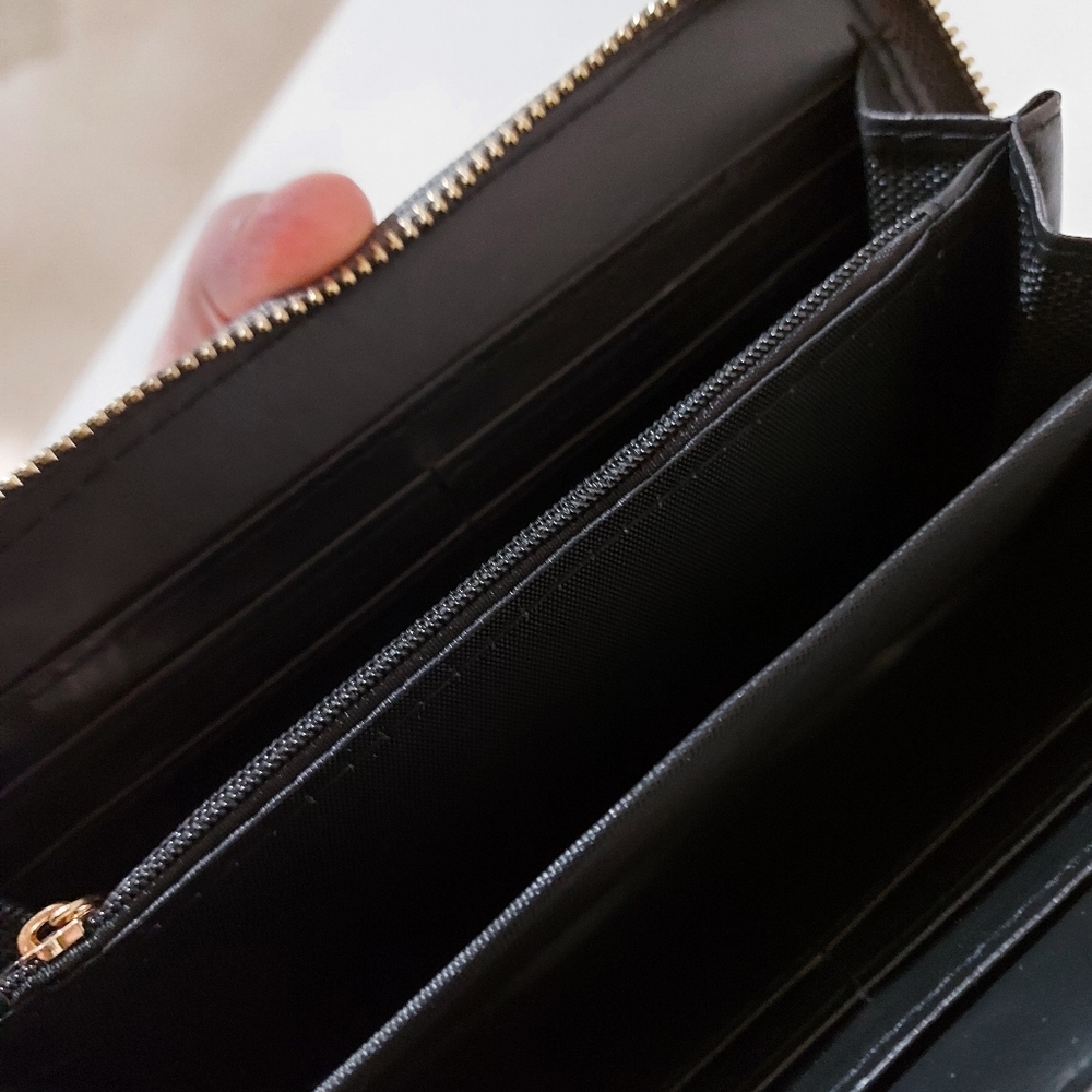 Wallet - Picture 3 of 7